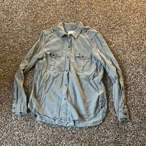 American Eagle Green Boyfriend Fit Button-Up